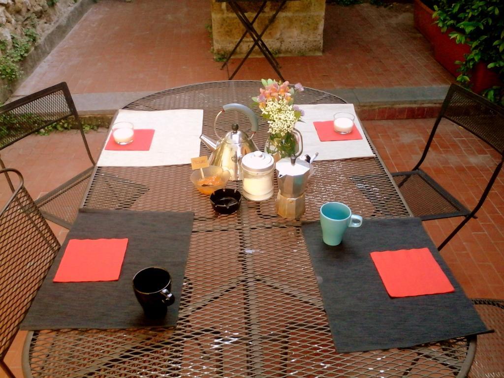 Il Cortiletto Dei Capperi Bed and Breakfast Gassino Torinese Εξωτερικό φωτογραφία